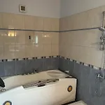 Pulake Πανσιόν Μπεράτ