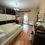 Pulake Πανσιόν