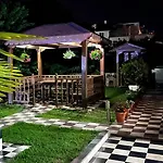 Pulake Πανσιόν Μπεράτ